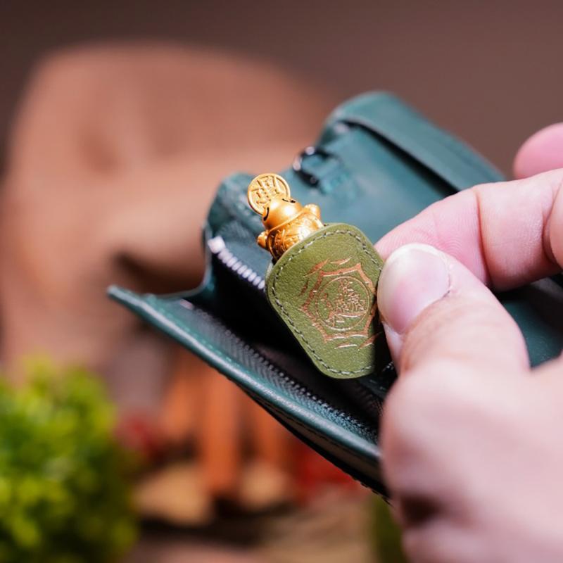 Mini Golden Money Biting Turtl - огляд і ціна Longevity Health & Wellness Hotel